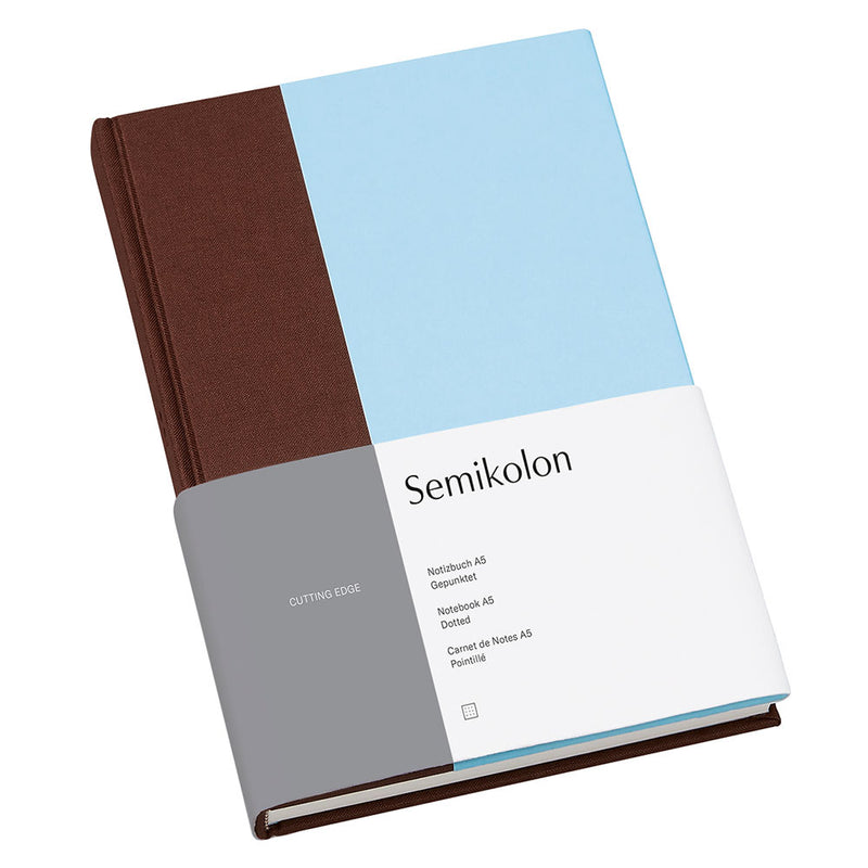 Semikolon hat ein A5 -Notizbuch